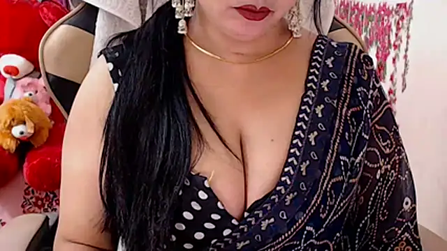 Snapshot of Naughty_Kashish chatting on 05-14-26, 07:05 Naughty Kashish online show from 05-14-26, 07:05