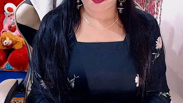 Snapshot of Naughty_Kashish chatting on 06-06-26, 05:23 Naughty Kashish online show from 06-06-26, 05:23