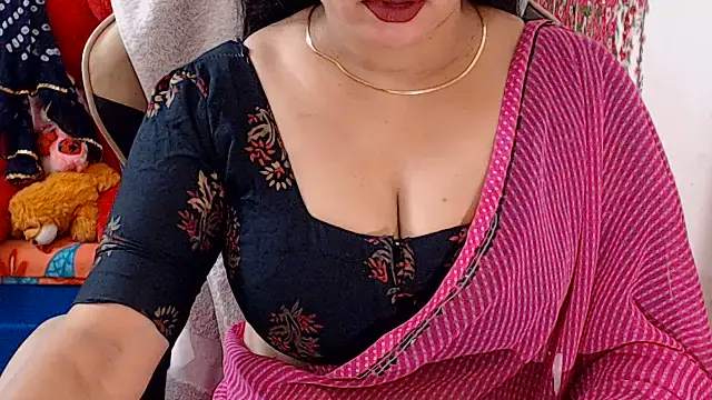 Snapshot of Naughty_Kashish chatting on 06-11-26, 05:37 Naughty Kashish online show from 06-11-26, 05:37