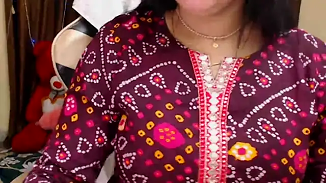 Naughty Kashish online show from 11-24-25, 05:18