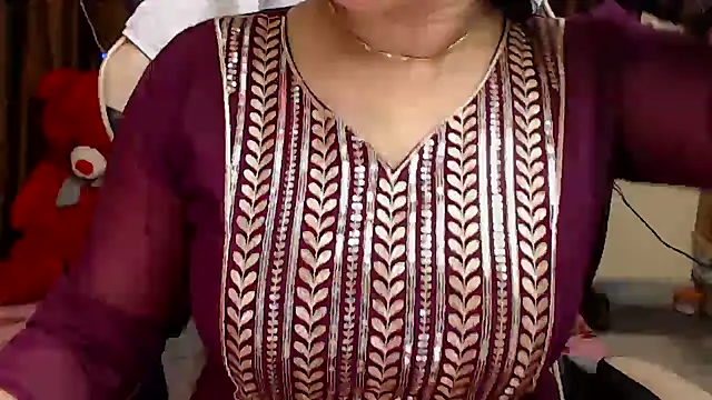 Snapshot of Naughty_Kashish chatting on 09-29-25, 06:20 Naughty Kashish online show from 09-29-25, 06:20