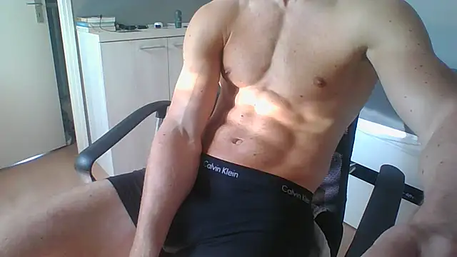 Snapshot of RamonJoosse2002 chatting on 05-15-26, 12:03 RamonJoosse2002 online show from 05-15-26, 12:03