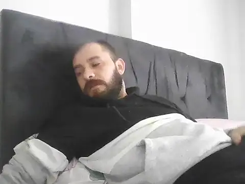 NiiiRvaNaa online show from 11-14-25, 05:55