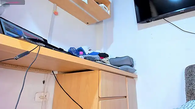 MikeMiller2 online show from 09-30-25, 06:19