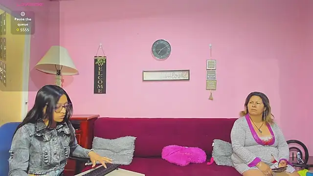 lesbiancuple online show from 09-29-25, 12:11