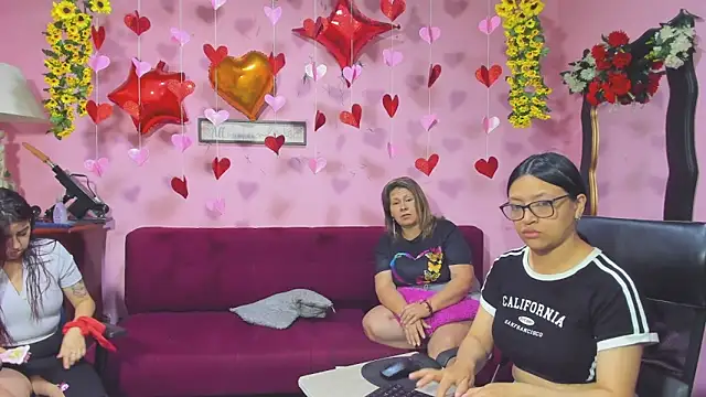lesbiancuple online show from 02-07-26, 12:02
