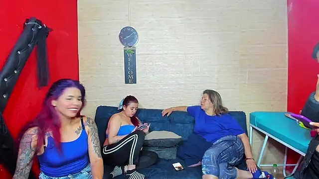lesbiancuple online show from 10-03-25, 01:09