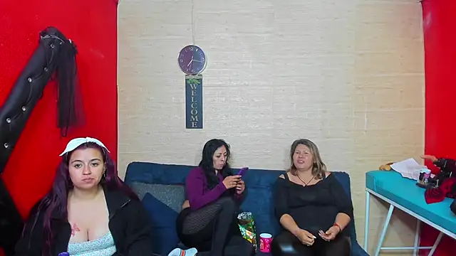 lesbiancuple online show from 09-22-25, 12:16