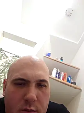 mario890605 online show from 03-10-26, 07:29