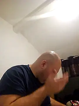 mario890605 online show from 03-05-25, 12:49