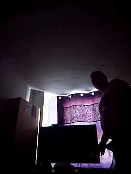 mario890605 online show from 03-10-25, 08:39