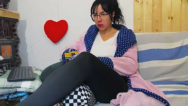 Snapshot of SquirtyMellissaLabia chatting on 02-21-26, 04:25 SquirtyMellissaLabia online show from 02-21-26, 04:25