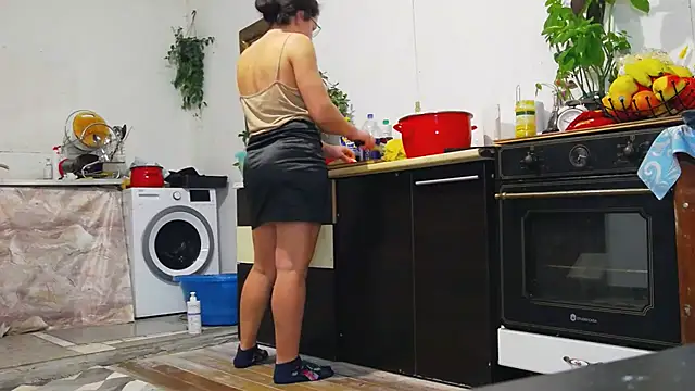 Snapshot of SquirtyMellissaLabia chatting on 02-12-26, 04:51 SquirtyMellissaLabia online show from 02-12-26, 04:51