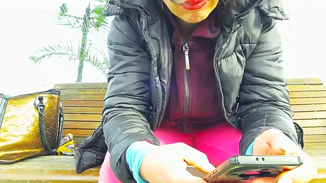 Snapshot of SquirtyMellissaLabia chatting on 03-27-26, 06:33 SquirtyMellissaLabia online show from 03-27-26, 06:33