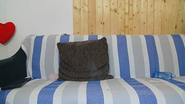 Snapshot of SquirtyMellissaLabia chatting on 03-20-26, 04:13 SquirtyMellissaLabia online show from 03-20-26, 04:13