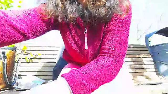 SquirtyMellissaLabia online show from 10-31-25, 08:00