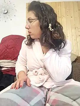 SquirtyMellissaLabia online show from 12-14-25, 08:20