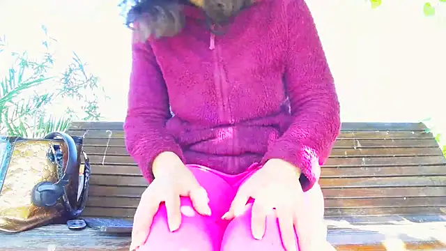 SquirtyMellissaLabia online show from 10-19-25, 07:22