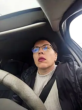 SquirtyMellissaLabia online show from 10-27-25, 08:48