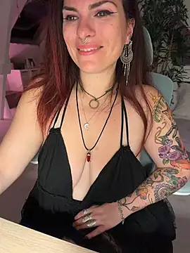 Snapshot of LunaMoongirl chatting on 07-28-26, 08:52 LunaMoongirl online show from 07-28-26, 08:52