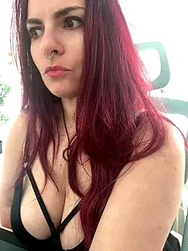 LunaMoongirl online show from 09-29-25, 01:39