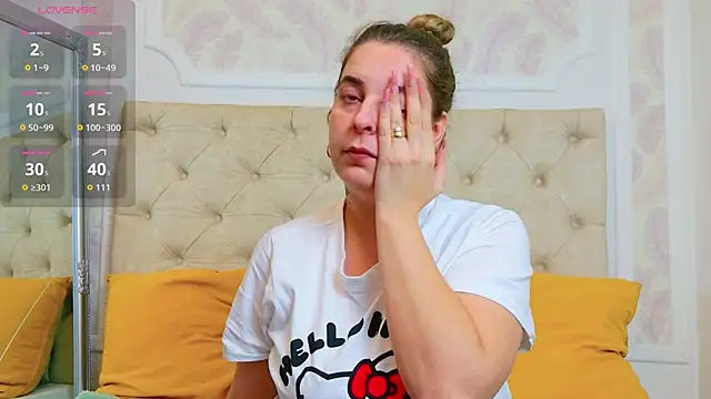 KarinaNoir online show from 11-26-25, 05:07