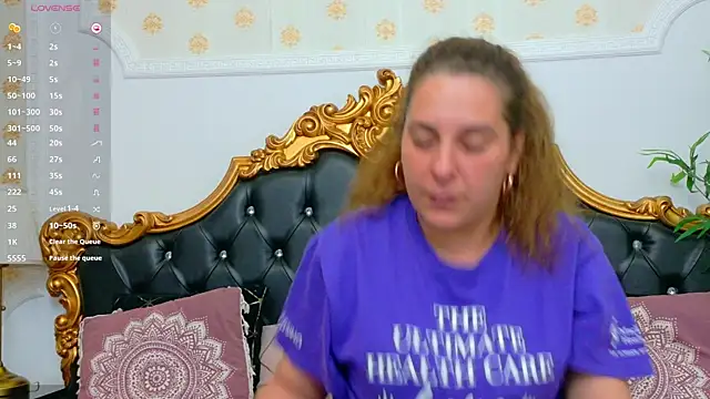 Snapshot of KarinaNoir chatting on 04-30-26, 02:40 KarinaNoir online show from 04-30-26, 02:40