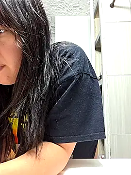 Snapshot of AriannaPena chatting on 10-31-25, 08:49 AriannaPena online show from 10-31-25, 08:49