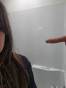 Snapshot of AriannaPena chatting on 03-10-25, 05:43 AriannaPena online show from 03-10-25, 05:43