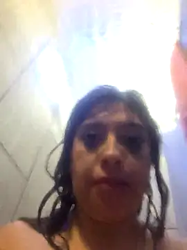 Snapshot of AriannaPena chatting on 10-21-25, 04:23 AriannaPena online show from 10-21-25, 04:23