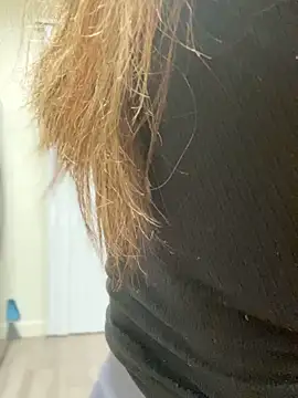 Snapshot of AriannaPena chatting on 02-27-25, 05:18 AriannaPena online show from 02-27-25, 05:18