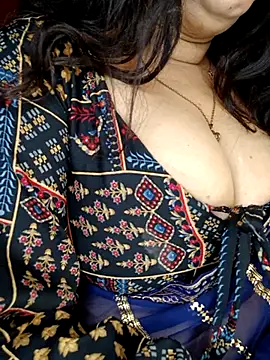 Snapshot of SIDDHAA--897 chatting on 05-21-26, 05:54 SIDDHAA--897 online show from 05-21-26, 05:54