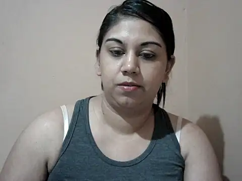 bellachow10 online show from 05-16-26, 06:51