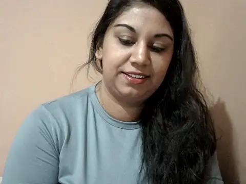 bellachow10 online show from 05-18-26, 07:35