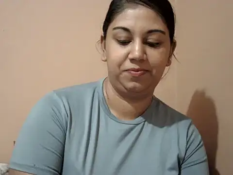 bellachow10 online show from 03-10-26, 06:28