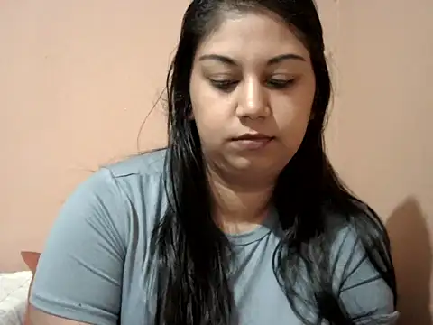 Snapshot of bellachow10 chatting on 02-15-26, 09:41 bellachow10 online show from 02-15-26, 09:41