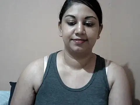 Snapshot of bellachow10 chatting on 02-01-26, 07:56 bellachow10 online show from 02-01-26, 07:56