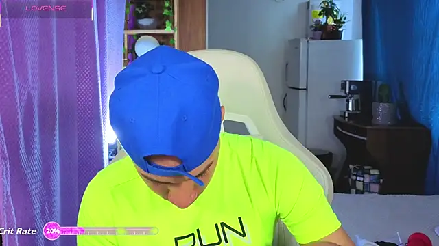 Snapshot of petter_coleman_ chatting on 11-17-25, 04:55 petter coleman online show from 11-17-25, 04:55