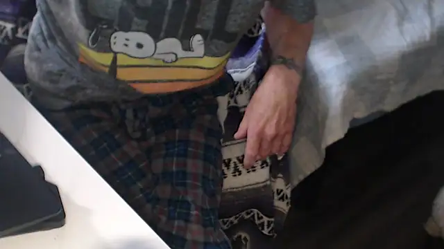 Snapshot of QueenDenizeAndTheCaptain chatting on 10-22-25, 06:51 QueenDenizeAndTheCaptain online show from 10-22-25, 06:51