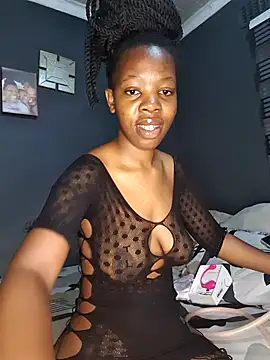 Snapshot of SheisBlacq chatting on 12-19-25, 10:12 SheisBlacq online show from 12-19-25, 10:12