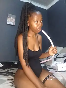 Snapshot of SheisBlacq chatting on 11-28-25, 10:21 SheisBlacq online show from 11-28-25, 10:21