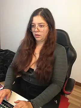 kayortiiz online show from 04-14-26, 12:26