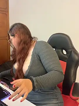 kayortiiz online show from 09-22-25, 02:06