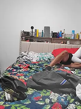 hotfine26 online show from 10-18-25, 02:24