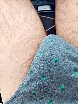 mickzizi online show from 04-23-26, 12:11