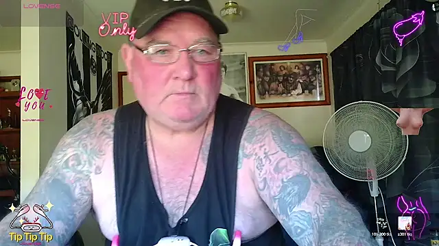 Snapshot of HOTANAL chatting on 06-11-26, 02:11 HOTANAL online show from 06-11-26, 02:11