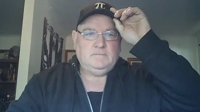 Snapshot of HOTANAL chatting on 09-19-25, 11:20 HOTANAL online show from 09-19-25, 11:20