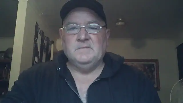 Snapshot of HOTANAL chatting on 10-21-25, 10:53 HOTANAL online show from 10-21-25, 10:53