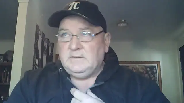 Snapshot of HOTANAL chatting on 09-13-25, 11:38 HOTANAL online show from 09-13-25, 11:38