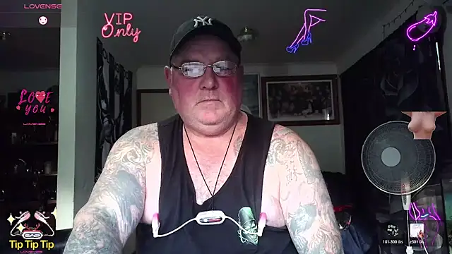 Snapshot of HOTANAL chatting on 05-29-26, 06:19 HOTANAL online show from 05-29-26, 06:19